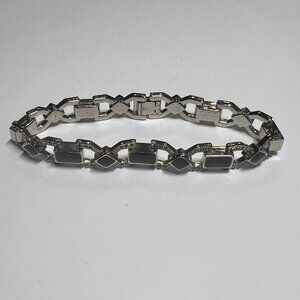 Beautiful Dainty Black Silver Bracelet 7 5/8"